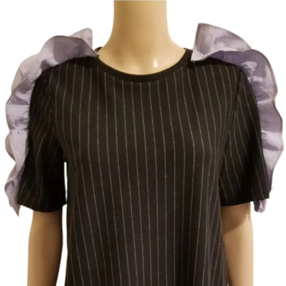 Oversize Pinstripe Lavender Ruffle-Shoulder Dress by ZARA - Picture 4 of 7